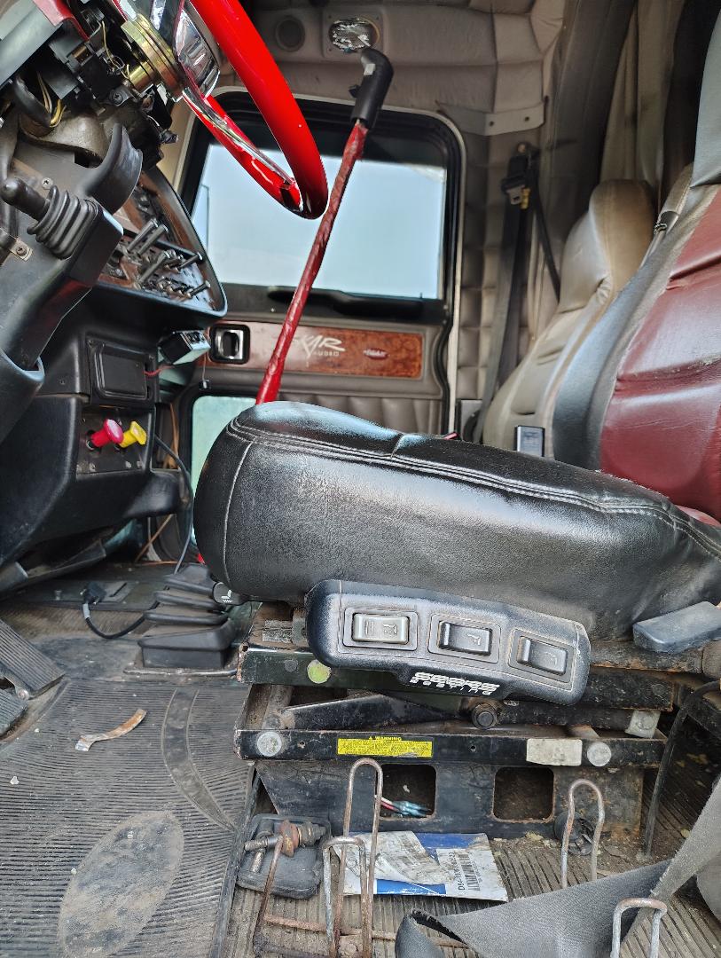 2005 PETERBILT 379 - Image 22